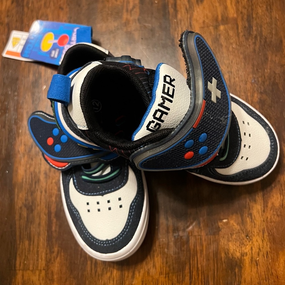 Ground Up Gamer High-Top Sneakers • Kids Size 12 • New